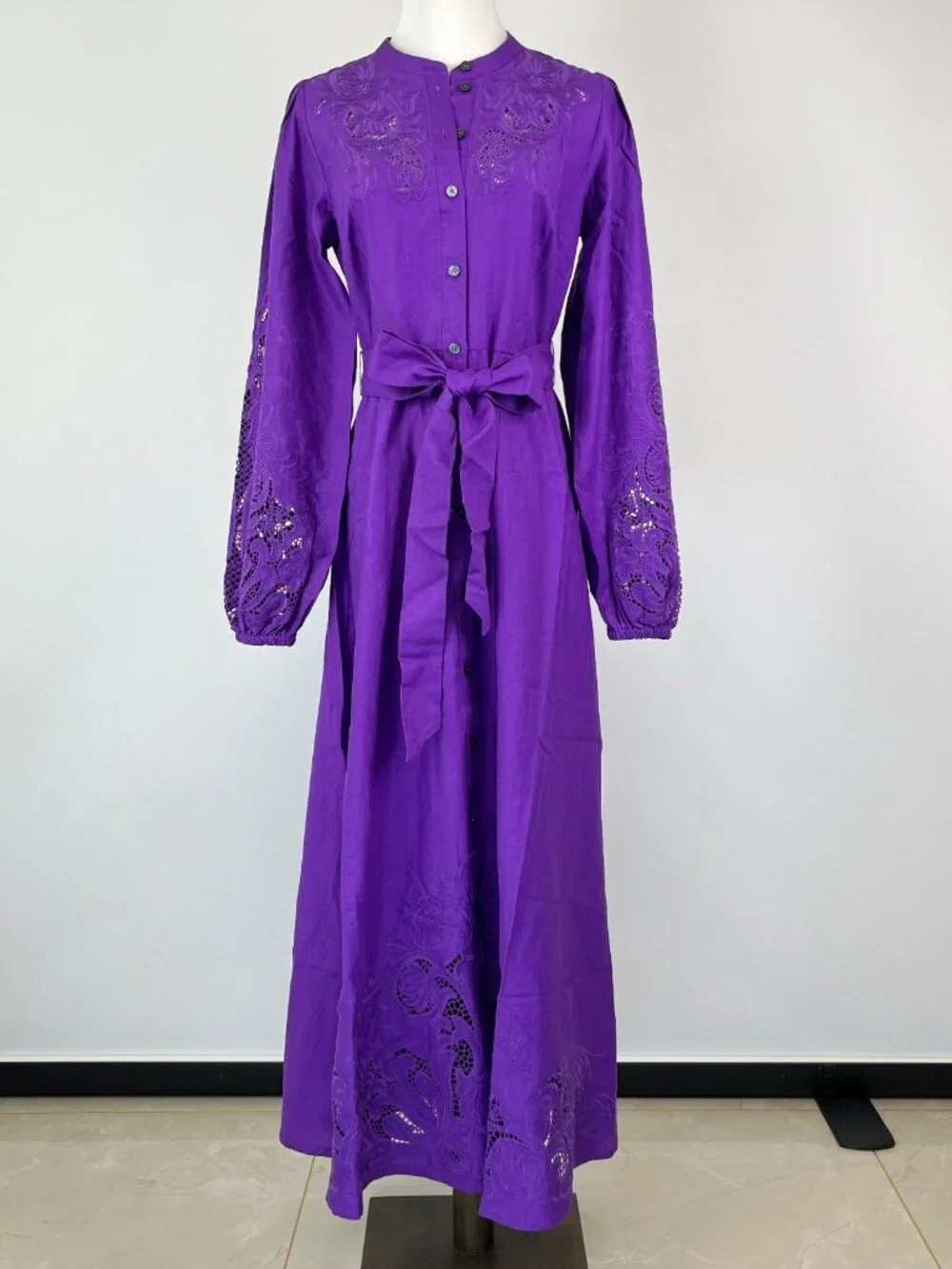$398 NWOT Boden Mae Embroidered Linen Blend Long Sleeves Midi Dress Size 10 - Picture 2 of 16
